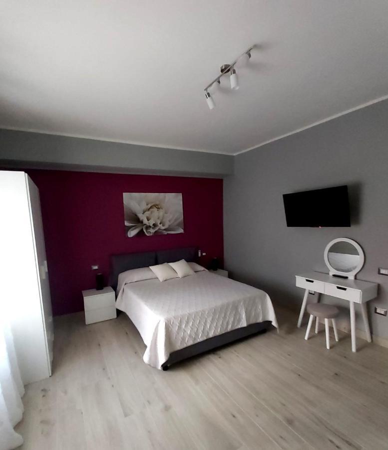 Bed and Breakfast Le Stanze Di Dalia à Crotone Extérieur photo